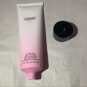 Mac cleanser
